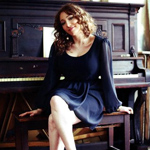 Regina Spektor at the piano.